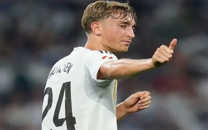 دين هويسن يعلق على طرد فالفيردي أمام أتلتيكو ويبحث حظوظ انضمامه للمنتخب